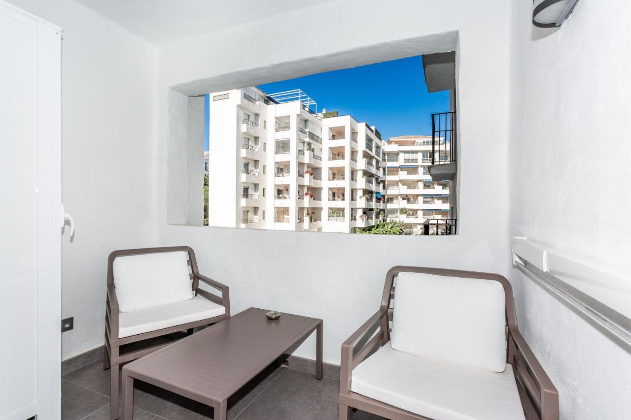 By Riva - Cozy, Contemporary In Puerto Banus Gardens Lejlighed *